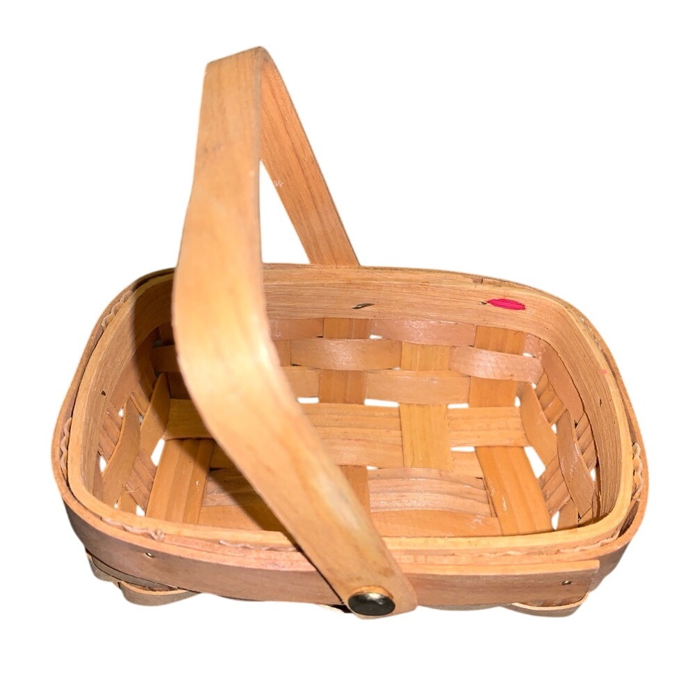 Natural Brown Woven‎ Basket with Handle